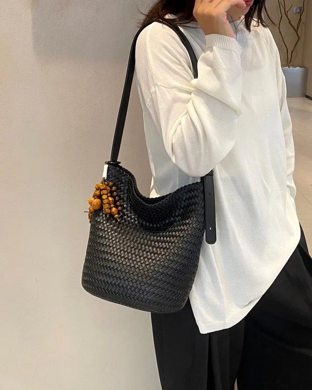 Cartera de Mano Elegante – Correa Simple Premium