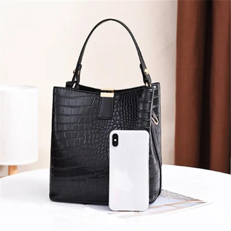 Cartera Balde de Gamuza Vintage – Textura Piedra